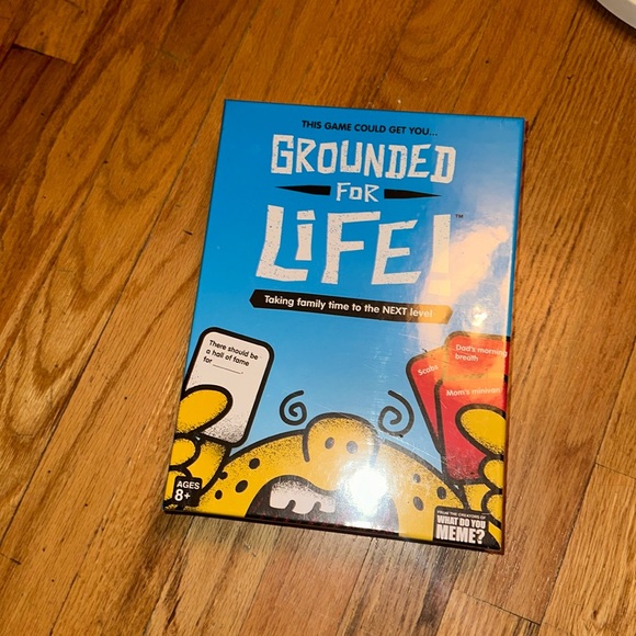 Board game “grounded for life” card game - Picture 2 of 3